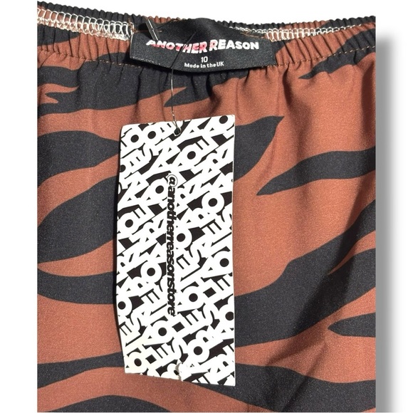NWT Another Reason Wm 10 Bold Orange Zebra Print Elastic Waist A-line Mini Skirt - Picture 4 of 15